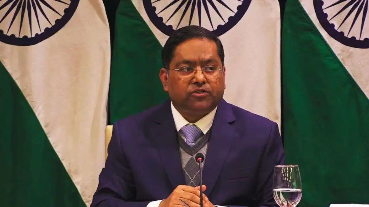 2025 में 3500 भारतीयों को अमेरिका ने निकाला, इस साल कितने डिपोर्ट किए गए? 2025 में 3500 भारतीयों को अमेरिका ने निकाला, इस साल कितने डिपोर्ट किए गए?