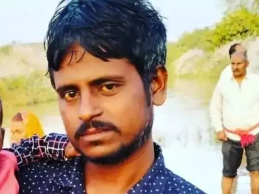 4 दिन से लापता गुपचुप कारोबारी का सुराग नहीं, परिजनों ने दर्ज कराई गुमशुदगी 4 दिन से लापता गुपचुप कारोबारी का सुराग नहीं, परिजनों ने दर्ज कराई गुमशुदगी