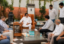 मुंबई में सफेद पट्टी विवाद पर समाधान की पहल, राज ठाकरे ने जैन समाज से कहा- विवाद बढ़ाने वाले कदम न उठाएं