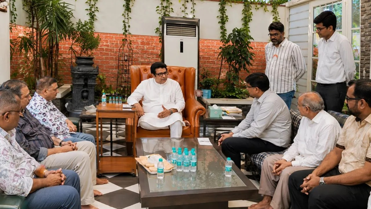 मुंबई में सफेद पट्टी विवाद पर समाधान की पहल, राज ठाकरे ने जैन समाज से कहा- विवाद बढ़ाने वाले कदम न उठाएं