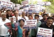 मालवीय नगर अग्निकांड: कुक की गिरफ्तारी पर उठे सवाल, जंतर-मंतर पर प्रदर्शन