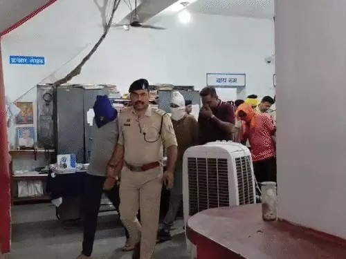 मनेंद्रगढ़ में बड़ा घटनाक्रम: BJP नेता हत्याकांड का मास्टरमाइंड थाने पहुंचा, किया आत्मसमर्पण