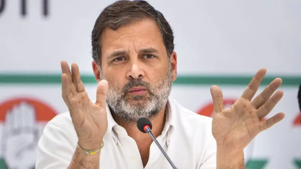 वोट चोरी, विपक्षी पार्टियों में एकता, BJP-RSS पर हमला… इंडिया गठबंधन की बैठक में क्या-क्या बोले राहुल गांधी?
