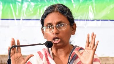 मीनाक्षी का पर्चा खारिज, कांग्रेस का न्यायिक दांव: आधी रात SC पहुंची पार्टी, कहा—‘लोकतंत्र पर हमला’