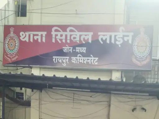 विदेश जाकर बदले रिश्ते, कुवैत से फोन पर पत्नी को तलाक देने का आरोप