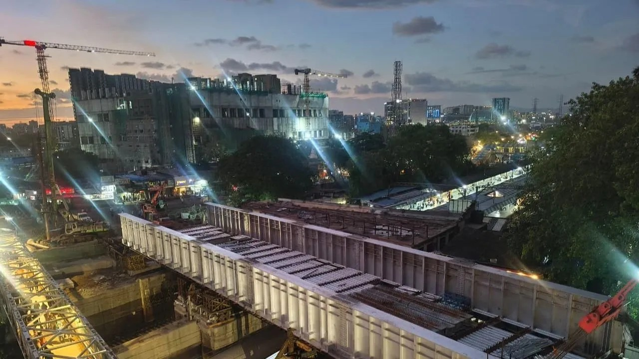 Sion ROB Reconstruction में बड़ी सफलता, मध्य रेल ने लॉन्च किया 500 टन वजनी स्टील गर्डर