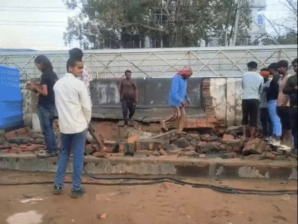 भिवाड़ी में बड़ा हादसा: जैक्वार कंपनी में टंकी ढही, 3 बच्चों की मौत; 5 दिन पहले ही हुआ था निर्माण