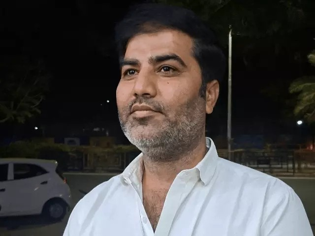 मिठाई कारोबारी से 2 करोड़ 45 लाख की ठगी:महिला बोली-‘मेरा नाम गूगल करके देख लो, कोई कुछ नहीं बिगाड़ सकता; नेताओं-अधिकारियों से बातचीत का किया नाटक