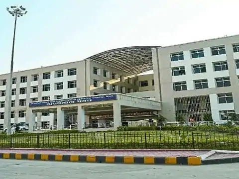 बीजापुर में युवक की हत्या का आरोप, प्रेमिका और साथियों पर गंभीर आरोप; कुएं में फेंकने के बाद इलाज के दौरान मौत