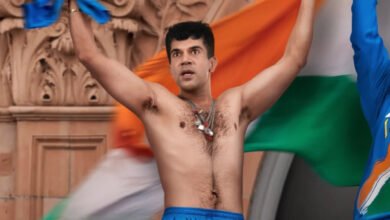 54वें जन्मदिन पर सौरव गांगुली ने दिया फैंस को बड़ा तोहफा, बायोपिक का पोस्टर जारी