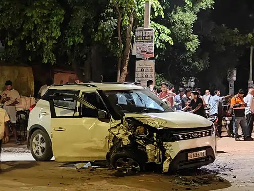 कोरबा में भीषण सड़क हादसा: दो कारों की भिड़ंत में 4 लोग घायल, दोनों वाहन चकनाचूर कोरबा में भीषण सड़क हादसा: दो कारों की भिड़ंत में 4 लोग घायल, दोनों वाहन चकनाचूर