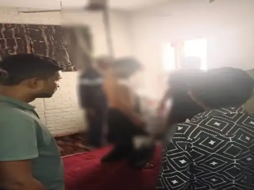 पिता से आखिरी बार की थी बात, अगली सुबह किराए के कमरे में मिला युवक का शव