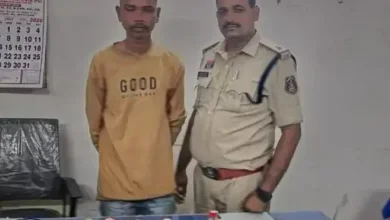 दुर्ग पुलिस का नशे के कारोबार पर बड़ा प्रहार, 21 शराब तस्कर गिरफ्तार; नाबालिग से गांजा और स्कूटी जब्त दुर्ग पुलिस का नशे के कारोबार पर बड़ा प्रहार, 21 शराब तस्कर गिरफ्तार; नाबालिग से गांजा और स्कूटी जब्त