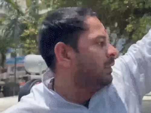 3 रात जेल में रहने के बाद निकले तेजप्रताप:आज से छूटेंगे प्रदर्शनकारी स्टूडेंट्स, बिहार बंद के दौरान हिंसक प्रदर्शन में हुए थे गिरफ्तार