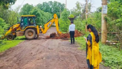 अवैध कब्जे पर प्रशासन का एक्शन, रिसॉर्ट के लिए पहाड़ काटकर बनाए गए रास्ते पर चला बुलडोजर