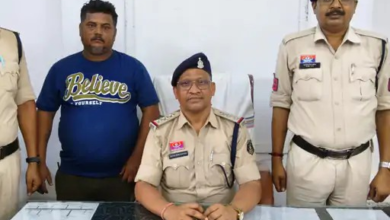 ₹10 हजार की मांग पूरी न होने पर रेलवेकर्मी के पेट में घोंपा चाकू, आरोपी गिरफ्तार