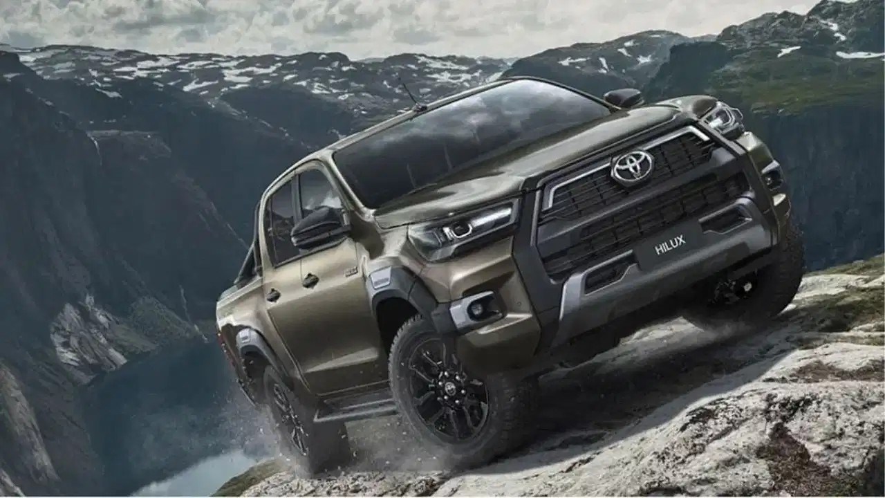 Toyota Hilux 2026 की जल्द होगी एंट्री, नए लुक और अपडेटेड फीचर्स के साथ मचाएगी धमाल Toyota Hilux 2026 की जल्द होगी एंट्री, नए लुक और अपडेटेड फीचर्स के साथ मचाएगी धमाल