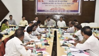 बस्तर की शिक्षा व्यवस्था पर मंत्री गजेंद्र यादव सख्त : 100% उपस्थिति और गुणवत्ता सुधार के दिए निर्देश, बंद स्कूल फिर से खुलेंगे