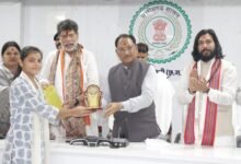 बोर्ड टॉपर्स का CM विष्णुदेव साय ने किया सम्मान: विद्यार्थियों से बोले—‘निरंतर अध्ययन और कठिन परिश्रम ही सफलता की कुंजी’