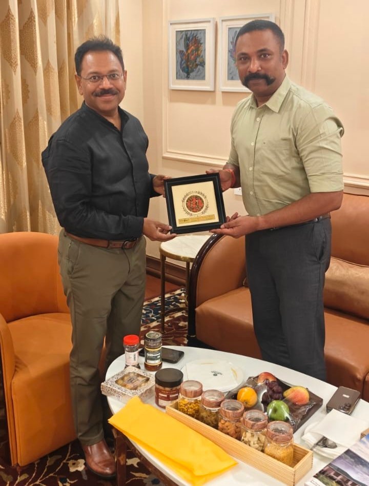 छत्तीसगढ़ के पर्यटन को मिलेगी नई पहचान: सुमन बिल्ला के दौरे में ग्लोबल ब्रांडिंग, होम-स्टे और निवेश पर बनी रणनीति