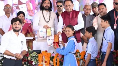 आरंग को 128 करोड़ की सौगात: CM विष्णुदेव साय ने विकास परियोजनाओं का किया लोकार्पण-भूमिपूजन, रीवा में 4 करोड़ के स्टॉप डैम का ऐलान