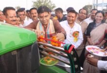 सरकारी अनुदान ने बदली किसान की तस्वीर: 4 लाख की मदद से खरीदा ट्रैक्टर, अब किराए की चिंता खत्म, आधुनिक खेती की शुरुआत