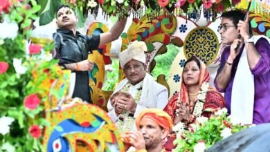दोकड़ा में गजपति महाराजा बने CM विष्णुदेव साय: जगन्नाथ का रथ खींचा, छेरा पहरा कर प्रदेश की सुख-समृद्धि की कामना