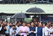 बलौदाबाजार में खेती का हाईटेक प्लान : टंक राम वर्मा ने लॉन्च की ड्रोन सेवा, अब समितियों से खेतों में होगा स्प्रे