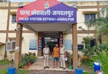 केंद्रीय जेल से फरार बंदी 4 महीने बाद गिरफ्तार : नारायणपुर में पुलिस के हत्थे चढ़ा, पहले भी दंतेवाड़ा जेल से हो चुका था फरार