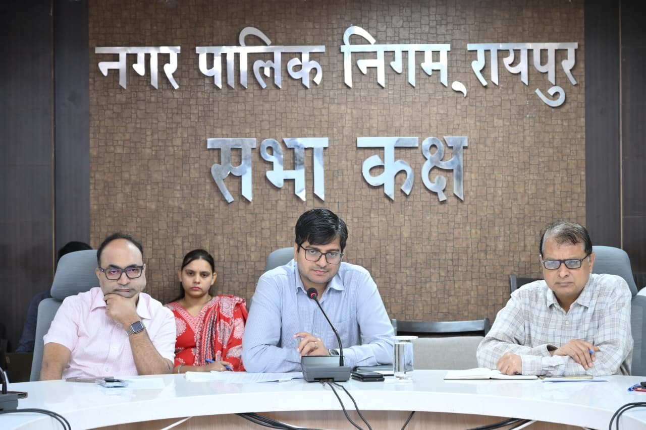 अवैध निर्माण से लेकर टैक्स वसूली तक सख्ती: निगम आयुक्त का अल्टीमेटम, बड़े बकायेदारों पर कुर्की और सीलबंदी तय