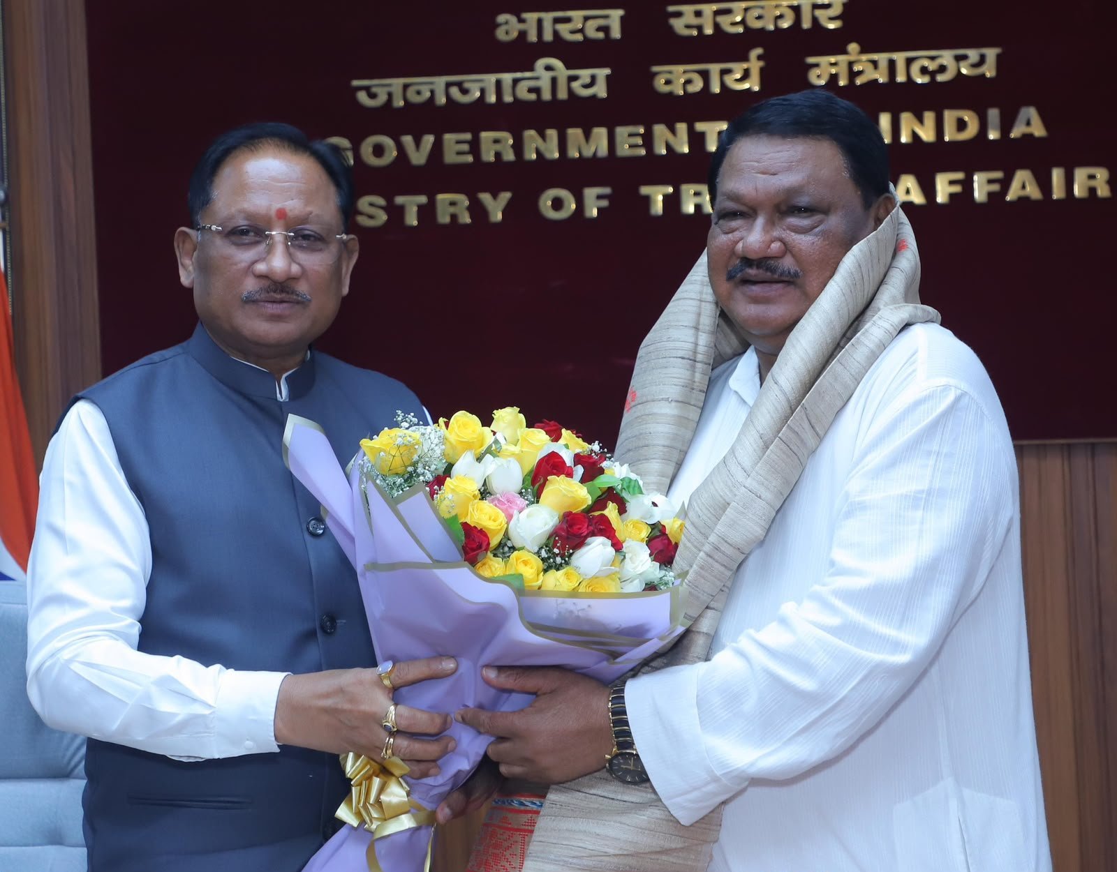 CM साय ने केंद्रीय जनजातीय कार्य मंत्री जुएल ओराम को सौंपा 973 करोड़ का प्रस्ताव : बस्तर के 461 गांवों में बिजली के लिए केंद्र से 435 करोड़ की मांग CM साय ने केंद्रीय जनजातीय कार्य मंत्री जुएल ओराम को सौंपा 973 करोड़ का प्रस्ताव : बस्तर के 461 गांवों में बिजली के लिए केंद्र से 435 करोड़ की मांग