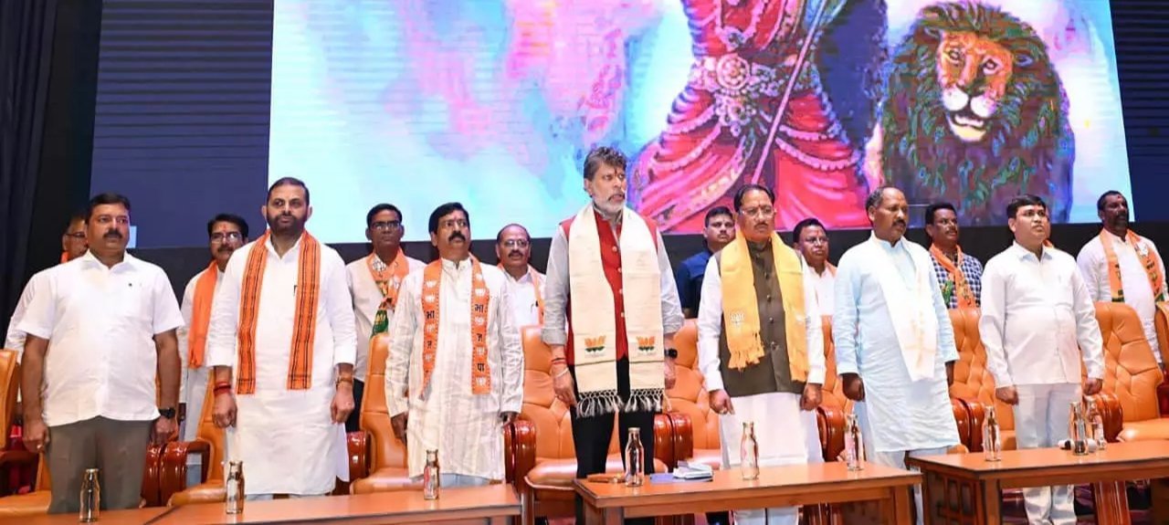 कुशाभाऊ ठाकरे परिसर में भाजपा का शक्ति प्रदर्शन: CM साय ने कार्यकर्ताओं को दिया जीत का मंत्र, बोले—’बूथ ही सबसे बड़ी ताकत’
