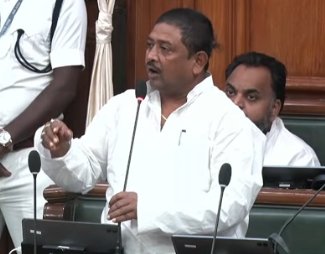 पंचायत में टैक्स वसूली के खिलाफ विधानसभा में नारेबाजी:विपक्ष के विधायक वेल में पहुंचे; 5 साल में 1 लाख शिक्षकों की बहाली होगी