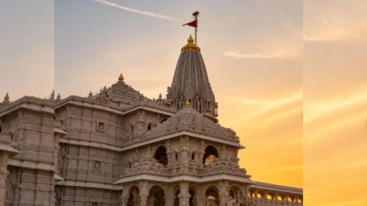 राम मंदिर चंदा विवाद का दान पर पड़ा असर, कैश की जगह अब ऑनलाइन या रसीद के साथ डोनेशन दे रहे भक्त राम मंदिर चंदा विवाद का दान पर पड़ा असर, कैश की जगह अब ऑनलाइन या रसीद के साथ डोनेशन दे रहे भक्त