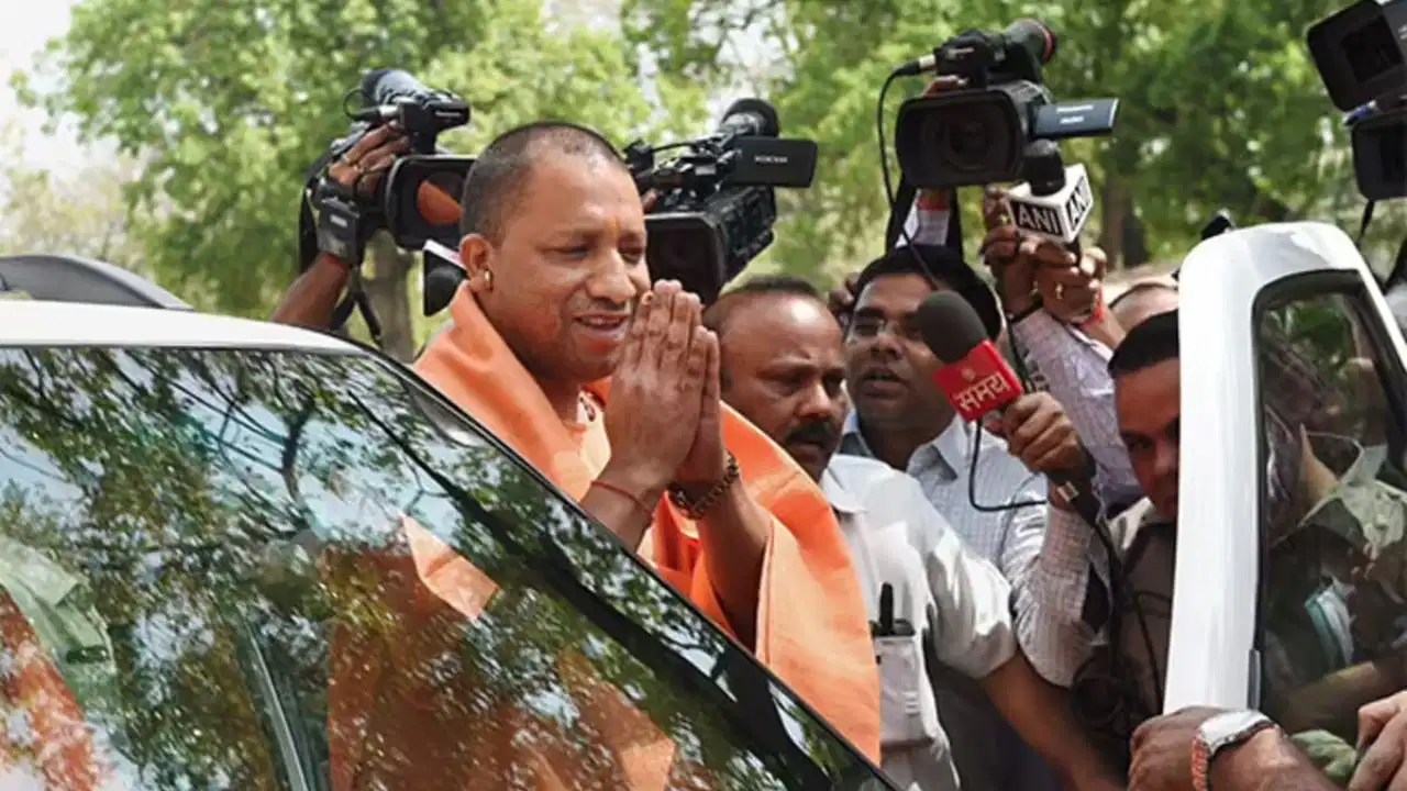 दो नए एक्सप्रेसवे, छात्राओं को स्कूटी… चुनाव से पहले योगी कैबिनेट की सौगात, 16 अहम फैसलों पर मुहर दो नए एक्सप्रेसवे, छात्राओं को स्कूटी… चुनाव से पहले योगी कैबिनेट की सौगात, 16 अहम फैसलों पर मुहर