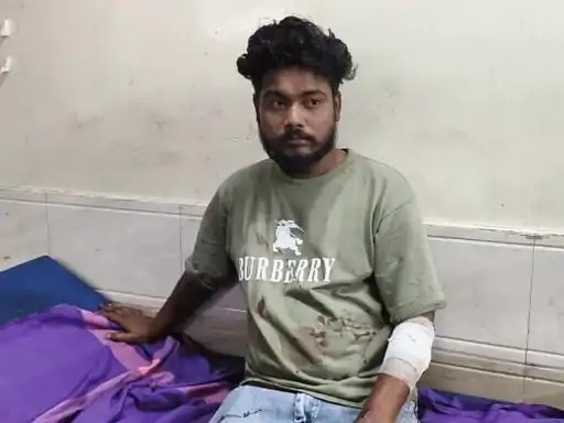 पुरानी रंजिश में घर पर धावा: कोरबा में हथियारबंद बदमाशों का हमला, CCTV से पहचान शुरू पुरानी रंजिश में घर पर धावा: कोरबा में हथियारबंद बदमाशों का हमला, CCTV से पहचान शुरू