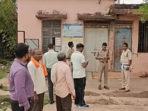 पत्नी के प्रेमी पर जानलेवा हमला, रिश्तेदार बनकर घर में रुका था युवक; MP से मिलने आया था