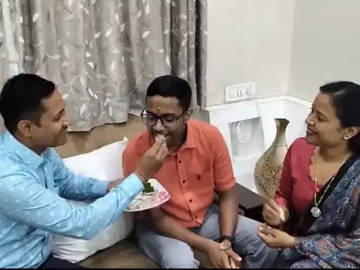 CG के शिपराक-चार्वी का री-NEET में कमाल, 99.99 परसेंटाइल के साथ बने स्टेट टॉपर