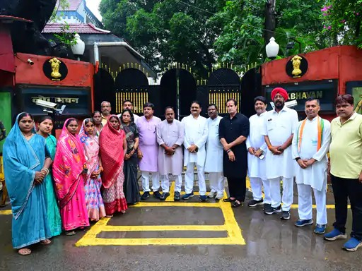 नकटी मामले में कांग्रेस की राज्यपाल से मुलाकात, विधानसभा सत्र के बाद चर्चा का भरोसा नकटी मामले में कांग्रेस की राज्यपाल से मुलाकात, विधानसभा सत्र के बाद चर्चा का भरोसा