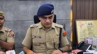चाचा के घर से डेढ़ करोड़ की चोरी, पत्नी के साथ मिलकर भतीजे ने साफ कर दिया मकान… पाई-पाई बरामद