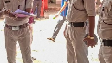 ‘पति का महिला दारोगा से अफेयर…’ पत्नी के आरोप पर सार्जेंट मेजर पर केस, बोली- नौकरी लगते ही तलाक की रखी अजीब शर्त