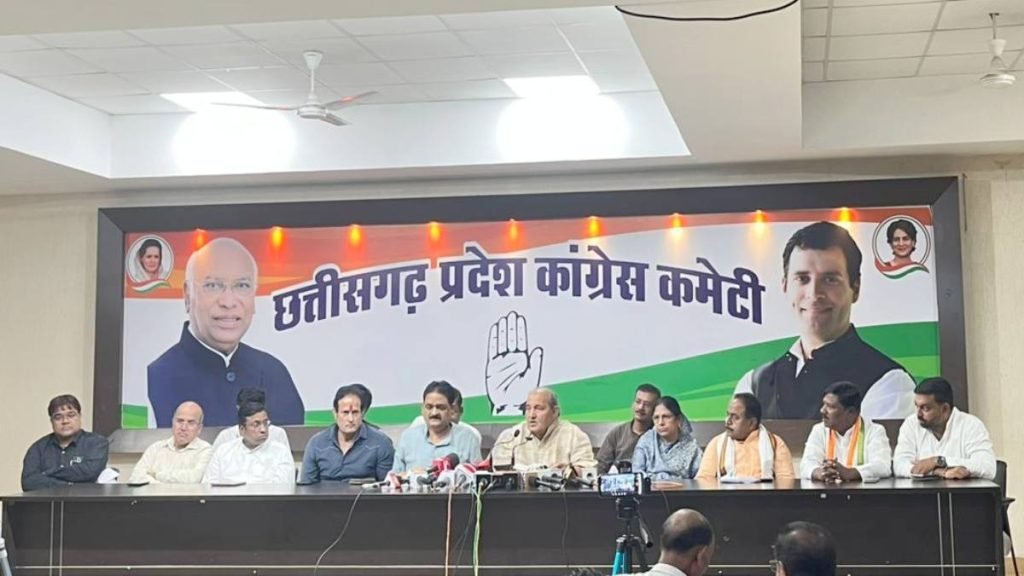 सरकारी दस्तावेज ग्रामीणों के पक्ष में, फिर क्यों चला बुलडोजर?’ नकटी गांव मामले में भू-माफिया कनेक्शन का आरोप सरकारी दस्तावेज ग्रामीणों के पक्ष में, फिर क्यों चला बुलडोजर?’ नकटी गांव मामले में भू-माफिया कनेक्शन का आरोप