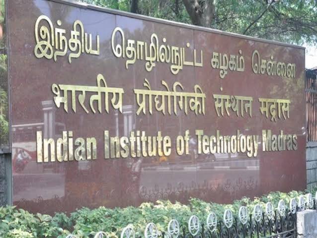 सड़क हादसों पर लगेगी लगाम, छत्तीसगढ़ सरकार ने IIT मद्रास के साथ किया अहम समझौता