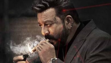 संजय दत्त के बर्थडे सेलिब्रेशन को हाईकोर्ट की सशर्त मंजूरी : इस बार सड़क नहीं निजी क्लब में होगा कार्यक्रम