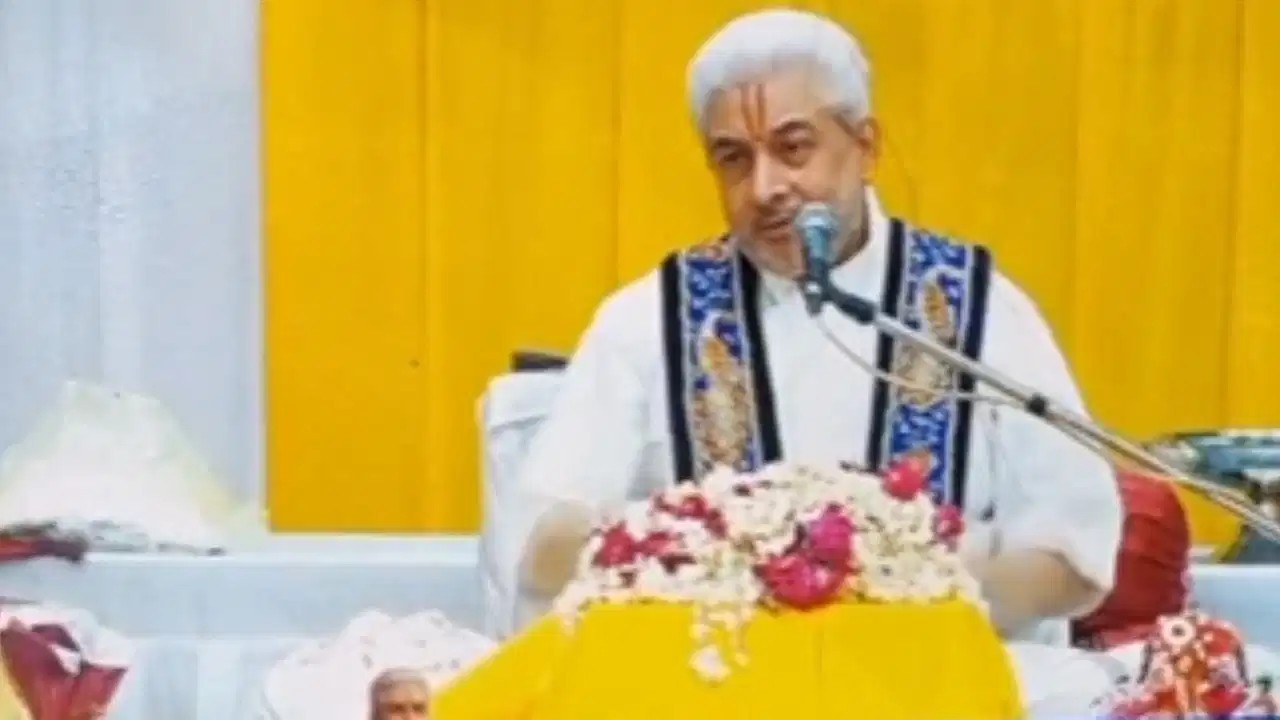 खाटू श्याम पर विवादित टिप्पणी से बवाल, अजमेर में कथा वाचक किरीट भाई का विरोध; भक्त बोले- मांगें माफी