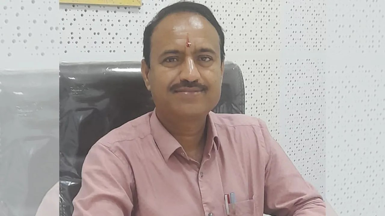 अकोला मनपा कर रहा है मानसून की तयारी; शहर में जारी होगी 42 E Bus, डॉ. सुनील लहाने ने दी नवभारत को जानकारी