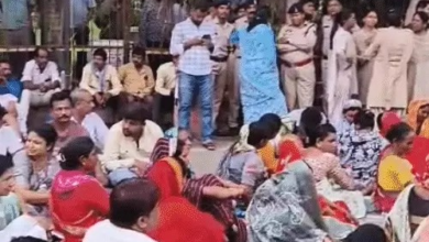 नकटी के ग्रामीणों का 11 घंटे तक धरना, मांगें नहीं मानीं तो ‘जेल भरो आंदोलन’ की चेतावनी