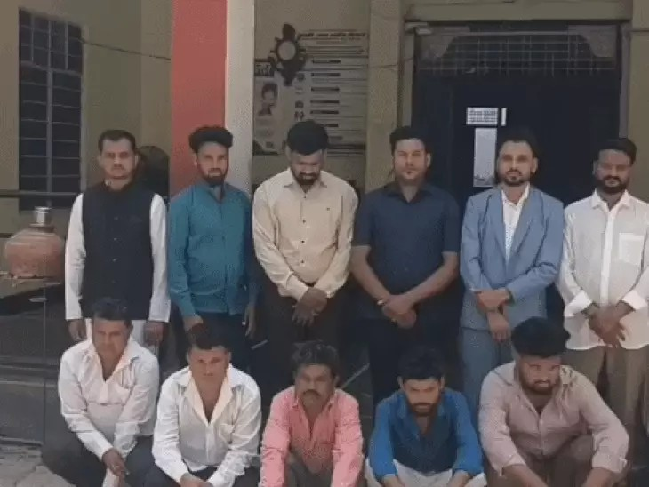 धर्म-परिवर्तन केस के 14 आरोपियों की जमानत याचिका खारिज:4 साल में 200 लोगों का धर्म बदलवाया, हाईकोर्ट ने कहा- यह एक संगठित सिंडिकेट