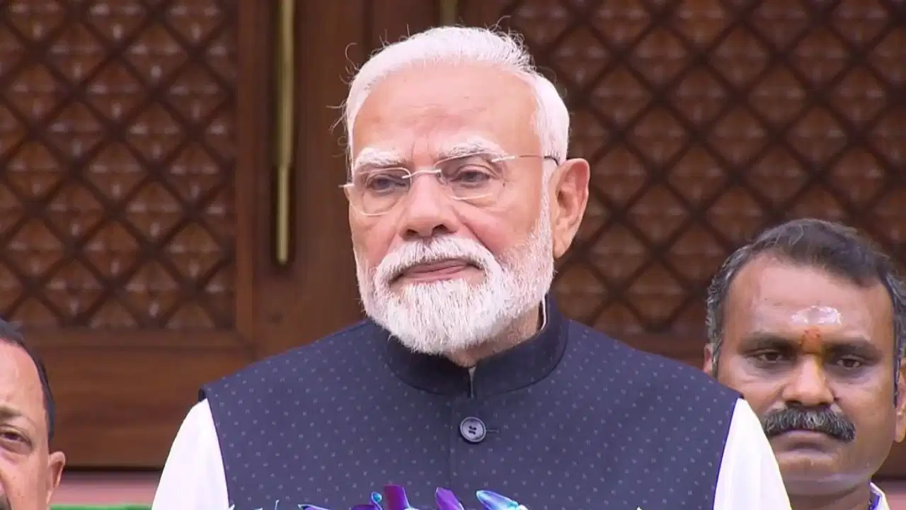 मैं 56 साल के नौजवान की बात नहीं कर रहा…संसद सत्र शुरू होने से पहले बोले पीएम मोदी