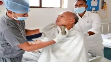 परिजनों ने छोड़ा साथ, अस्पताल कर्मियों ने निभाया परिवार का फर्ज; निराश्रित मरीजों की सेवा बन रही मिसाल